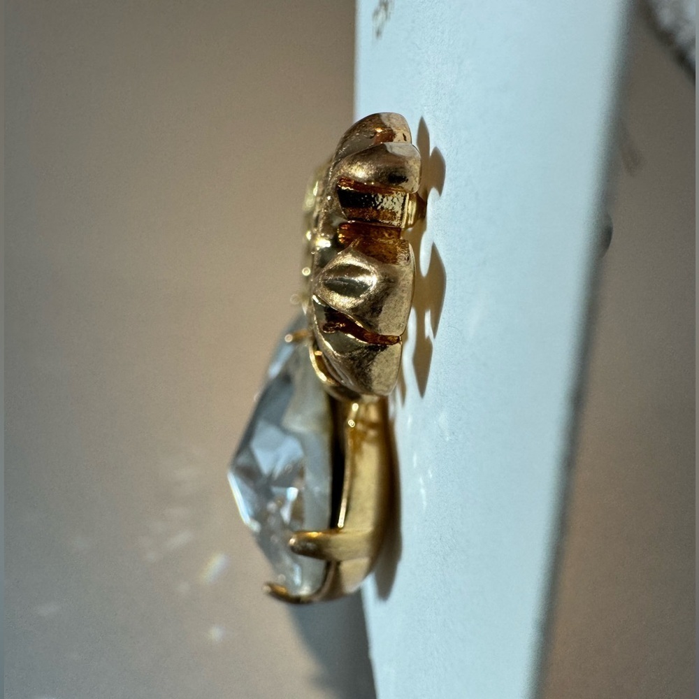 Tory Burch New Roxanne Crystal Brass Heart Drop Earrings - Picture 12 of 16